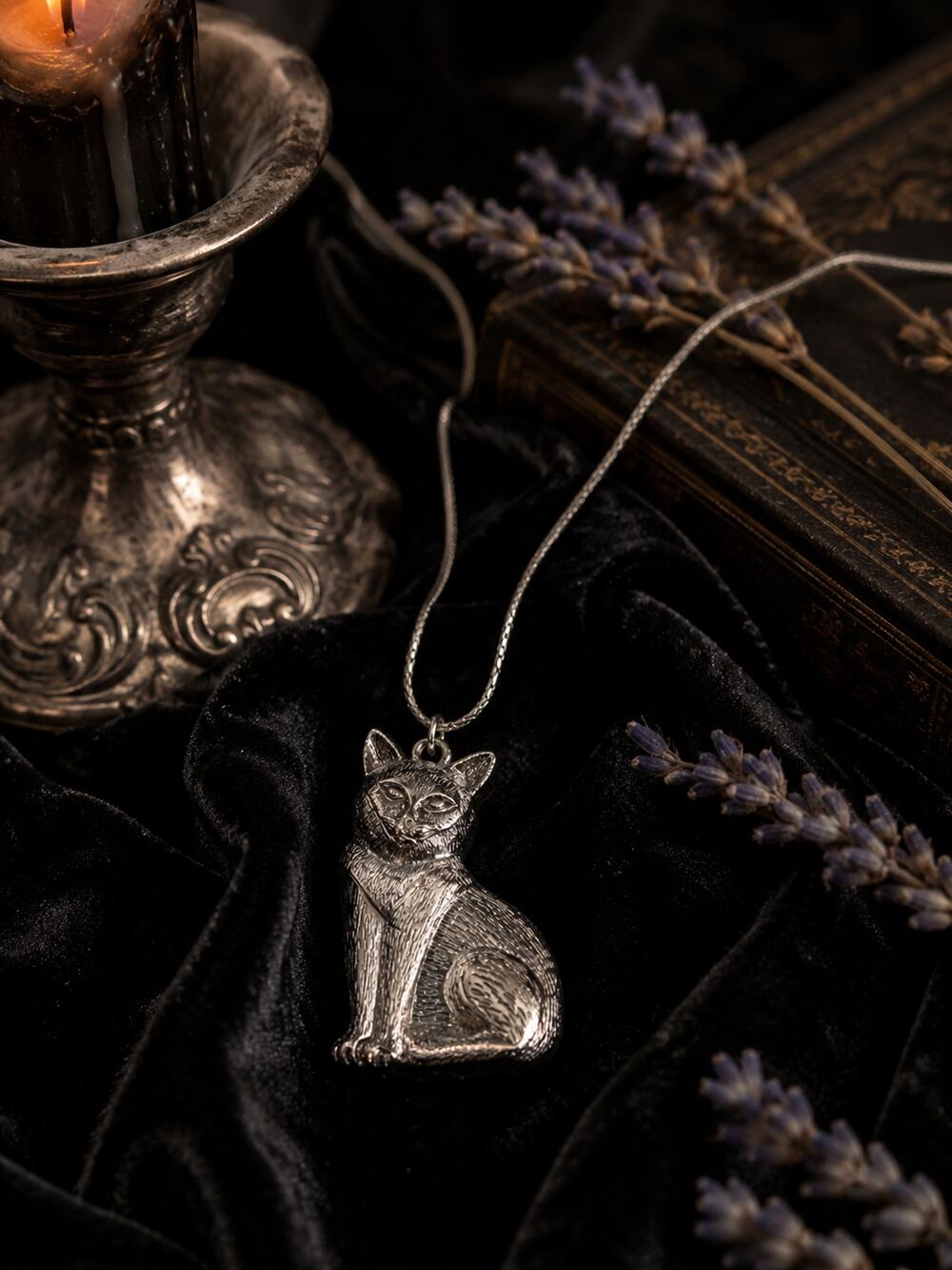 Vintage Silver Tone Cat Pendant Necklace